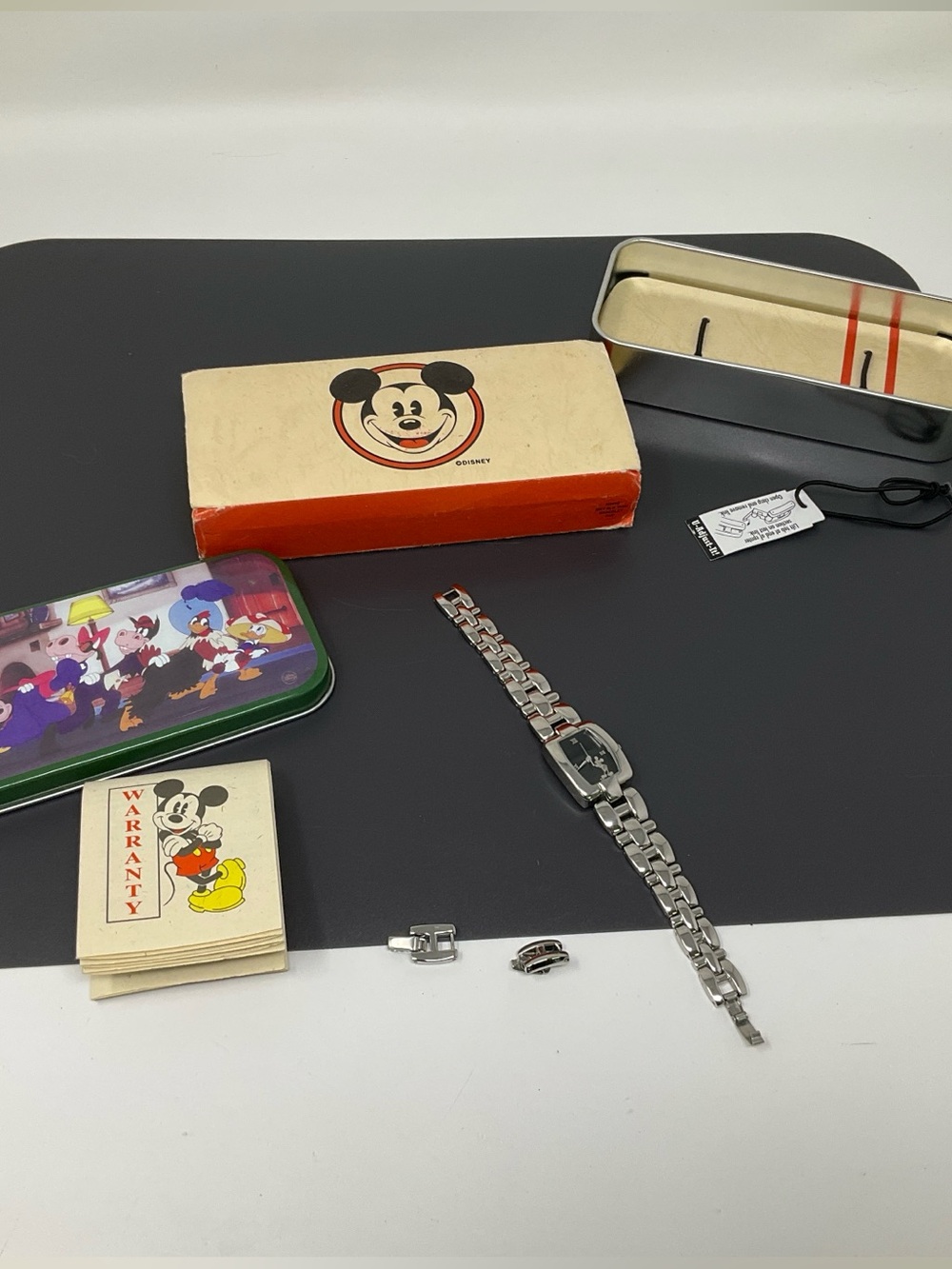 Disney Mickey Mouse Black Dial Ladies Watch Disney Store new battery